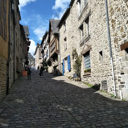 Just Be Holidays France فندق مبيت وإفطار